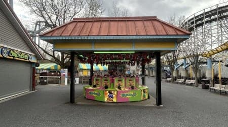 Use the mallets to whac the moles as they appear.