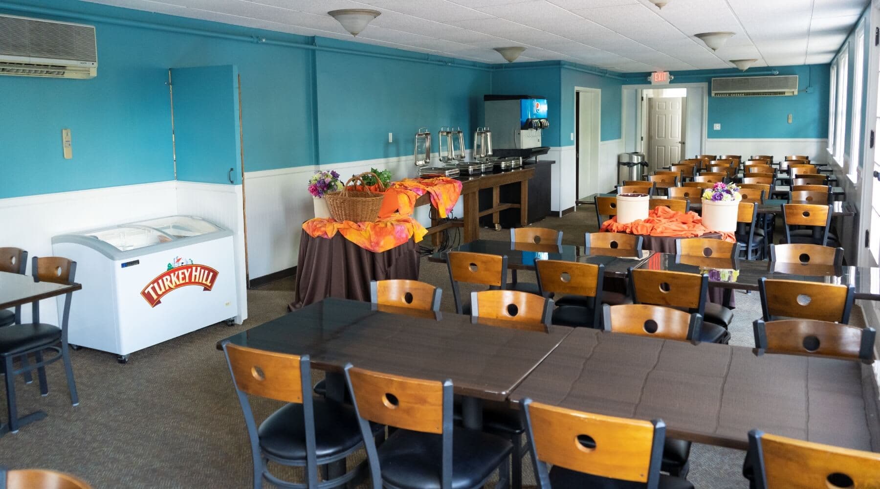 Kissing Tower catering area at Hersheypark