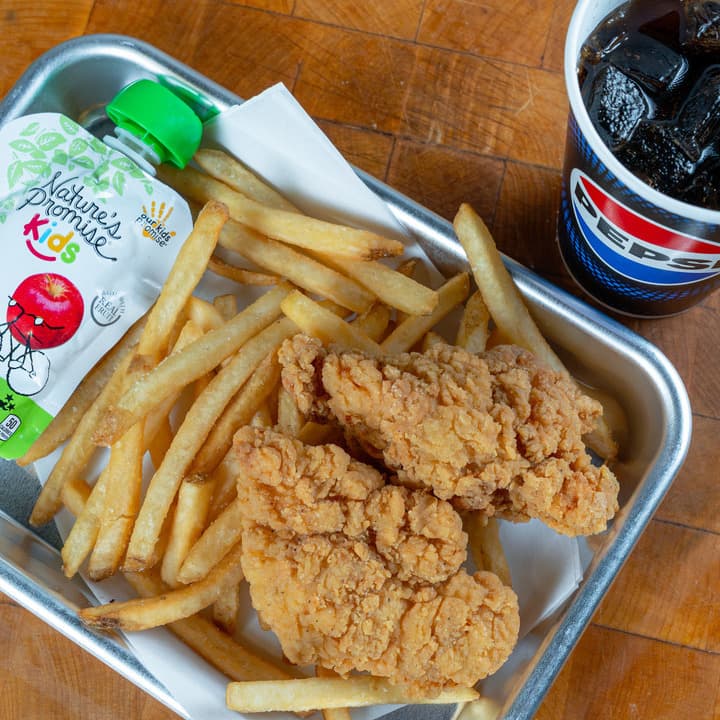chicken-tender-meal-from-1906-grill.jpg