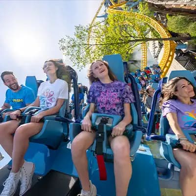 mom dad and kids on skyrush at hersheypark