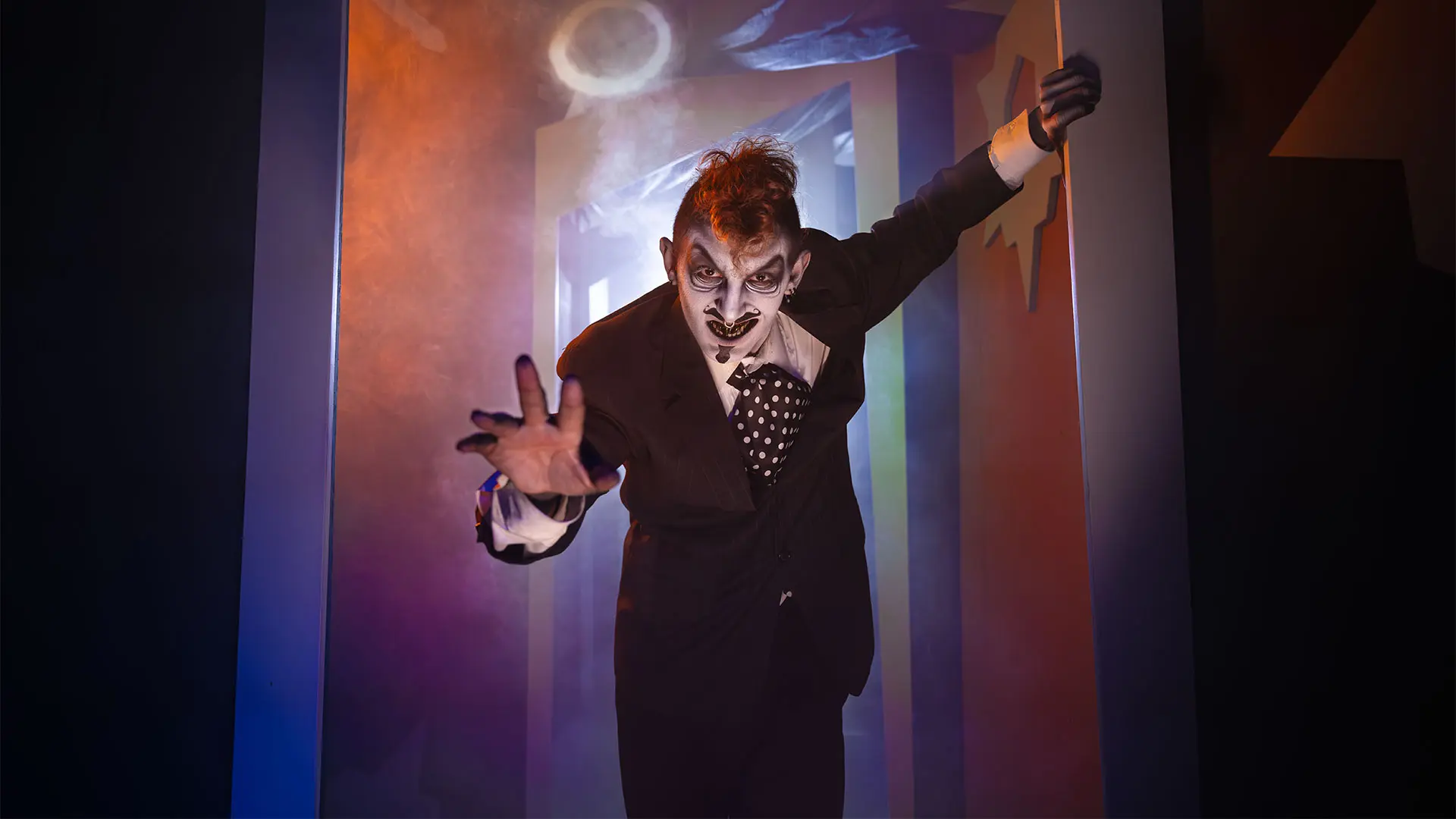 hypnotist during dark nights hersheypark