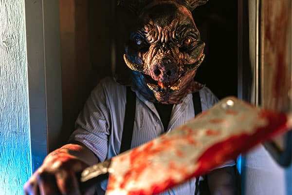 pig man at auntie mortems hersheypark dark nights
