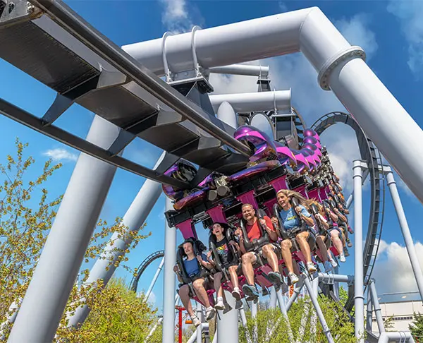 rider on great bear at hersheypark