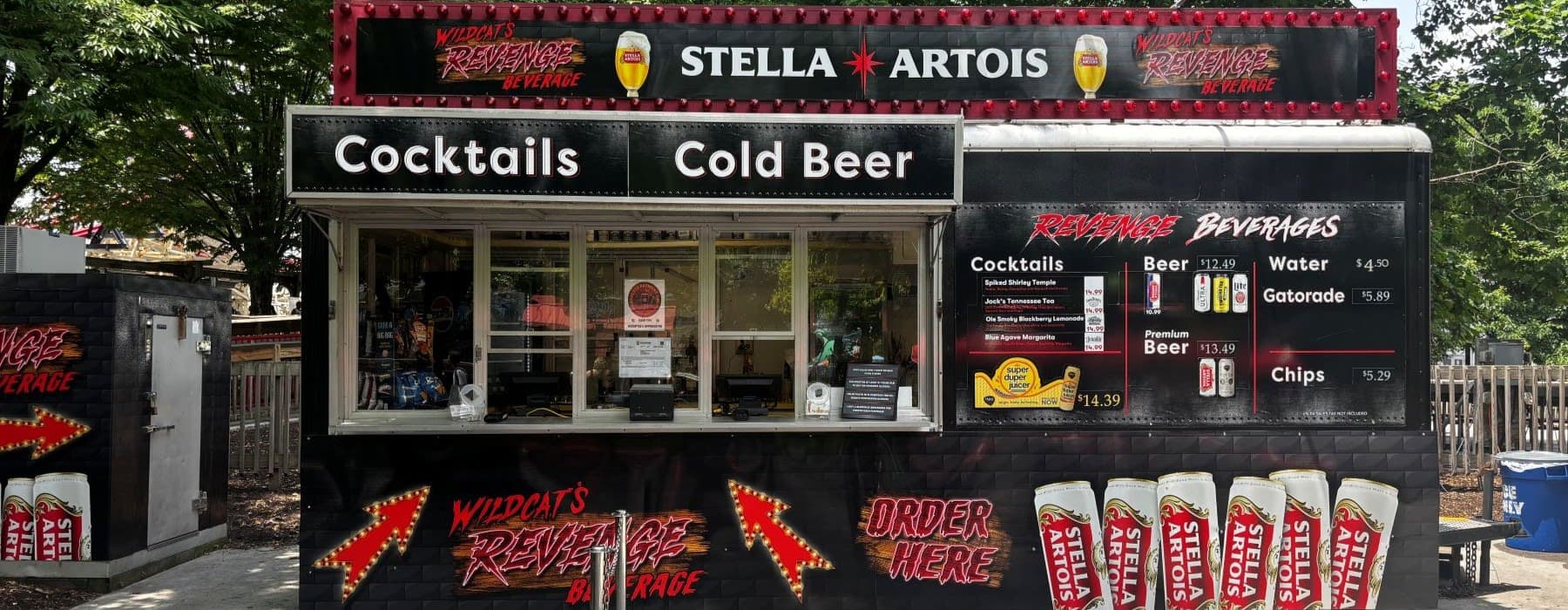 Wildcat’s Revenge Beverage drink cart at Hersheypark